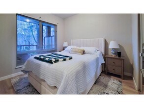 15988-15926 26 Ave in Surrey, BC - Building Photo - Building Photo