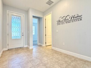 2447 Spring Breeze Dr in Leesburg, FL - Building Photo - Building Photo