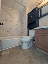 86 Main St in East Windsor, CT - Building Photo - Building Photo