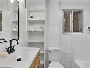 302 E Ermina Ave in Spokane, WA - Building Photo - Building Photo