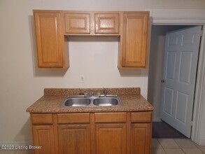 1421 Hazel St in Louisville, KY - Building Photo - Building Photo