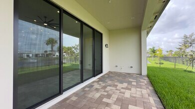 10029 Bird Watch Wy in Palm Beach Gardens, FL - Foto de edificio - Building Photo