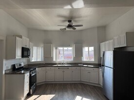 939 University Ave in San Diego, CA - Building Photo