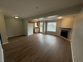 29645 18th Ave S in Federal Way, WA - Building Photo