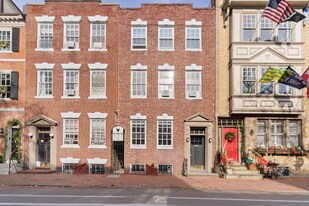 623-25 Pine St in Philadelphia, PA - Building Photo