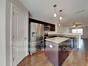253 Cobblestone Place Dr in Goodlettsville, TN - Building Photo - Building Photo