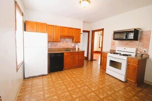 14 Huntoon St, Unit 3 in Boston, MA - Building Photo
