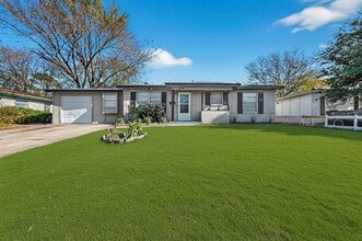 310 Palm Oak Dr in Dallas, TX - Building Photo - Building Photo