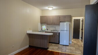 1132 Commonwealth Ave in Boston, MA - Building Photo