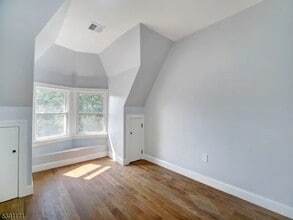 4 N 16th St in East Orange, NJ - Building Photo - Building Photo