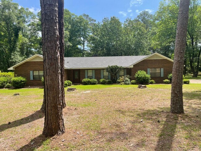 property at 319 Country Ln