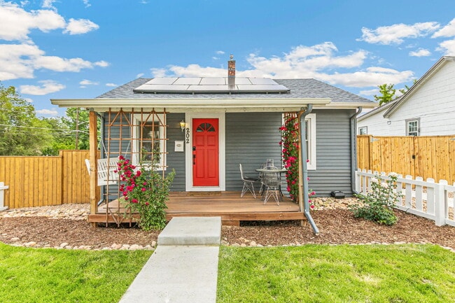 property at 202 S Perry St