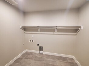 7330 W 22nd Pl in Kennewick, WA - Building Photo - Building Photo