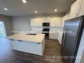 7035 N 94th Ave in Camas, WA - Building Photo - Building Photo