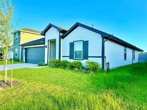 31611 Farlam Farms Trl in Brookshire, TX - Building Photo - Building Photo