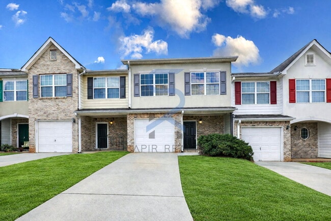 property at 724 Georgetown Ct