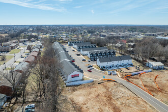 2500 Tiny Town Rd in Clarksville, TN - Building Photo - Building Photo