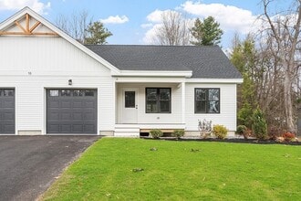 18 Buttonwood Pl in Lunenburg, MA - Building Photo - Building Photo