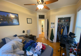 176 Elm St, Unit 2 in North Cambridge, MA - Foto de edificio - Building Photo