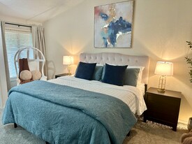 10835 SW Summer Lake Dr in Tigard, OR - Building Photo