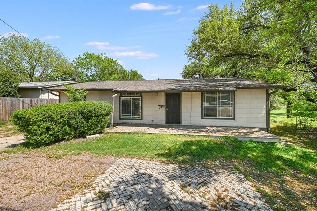 property at 4619 S 1st St