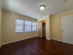 77 Hutton St in Jersey City, NJ - Building Photo - Building Photo