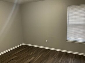 4430 Pine Ridge Cove in Memphis, TN - Building Photo - Building Photo