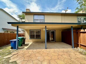 8135 Rustic Park in San Antonio, TX - Building Photo - Building Photo