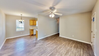 629 Kingville Dr in Charlotte, NC - Building Photo - Building Photo