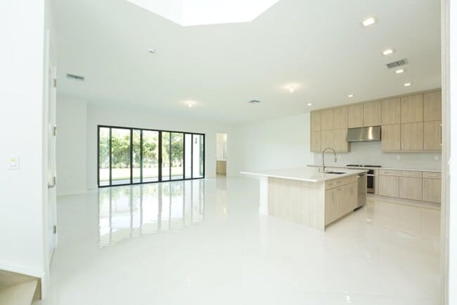 9099 Silver Marsh Ln in Boca Raton, FL - Building Photo - Building Photo