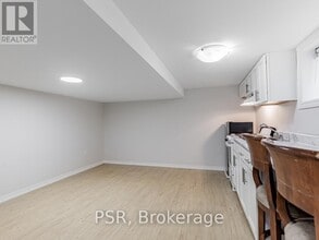 41 Fairholme Ave in Toronto, ON - Building Photo - Building Photo