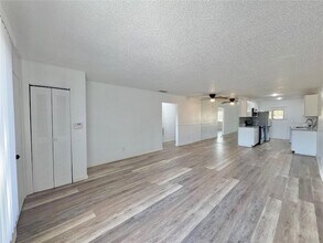 383 Winter Ridge Blvd, Unit 383 in Winter Haven, FL - Foto de edificio - Building Photo