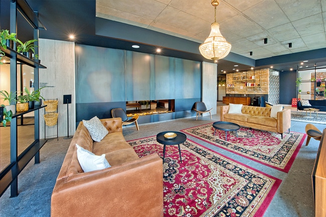 3440 Blvd Saint-Elzéar O in Laval, QC - Building Photo - Building Photo