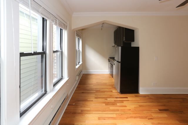 4715 N Hermitage Ave, Unit E01P in Chicago, IL - Building Photo - Building Photo