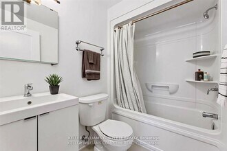 1740 Simcoe St N in Oshawa, ON - Building Photo - Building Photo