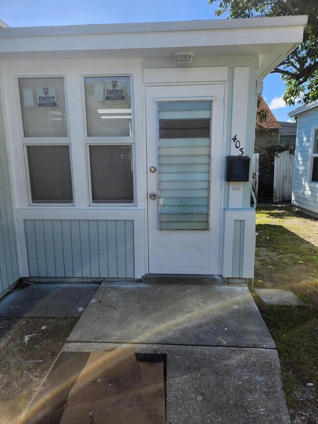 403 2nd Ave S in Lake Worth Beach, FL - Building Photo - Building Photo