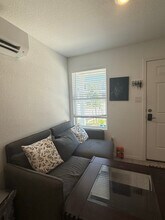7161 Elm Cv in San Antonio, TX - Building Photo - Building Photo