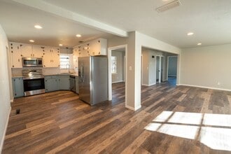 116 Pine St in Weatherford, TX - Building Photo - Building Photo