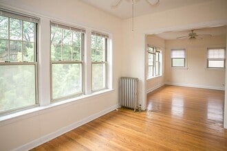 1919 W Winona St, Unit 2 in Chicago, IL - Building Photo - Building Photo