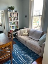 516 Chapel St, Unit #2 in New Haven, CT - Foto de edificio - Building Photo