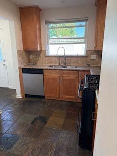 property at 444 N Hollywood Way