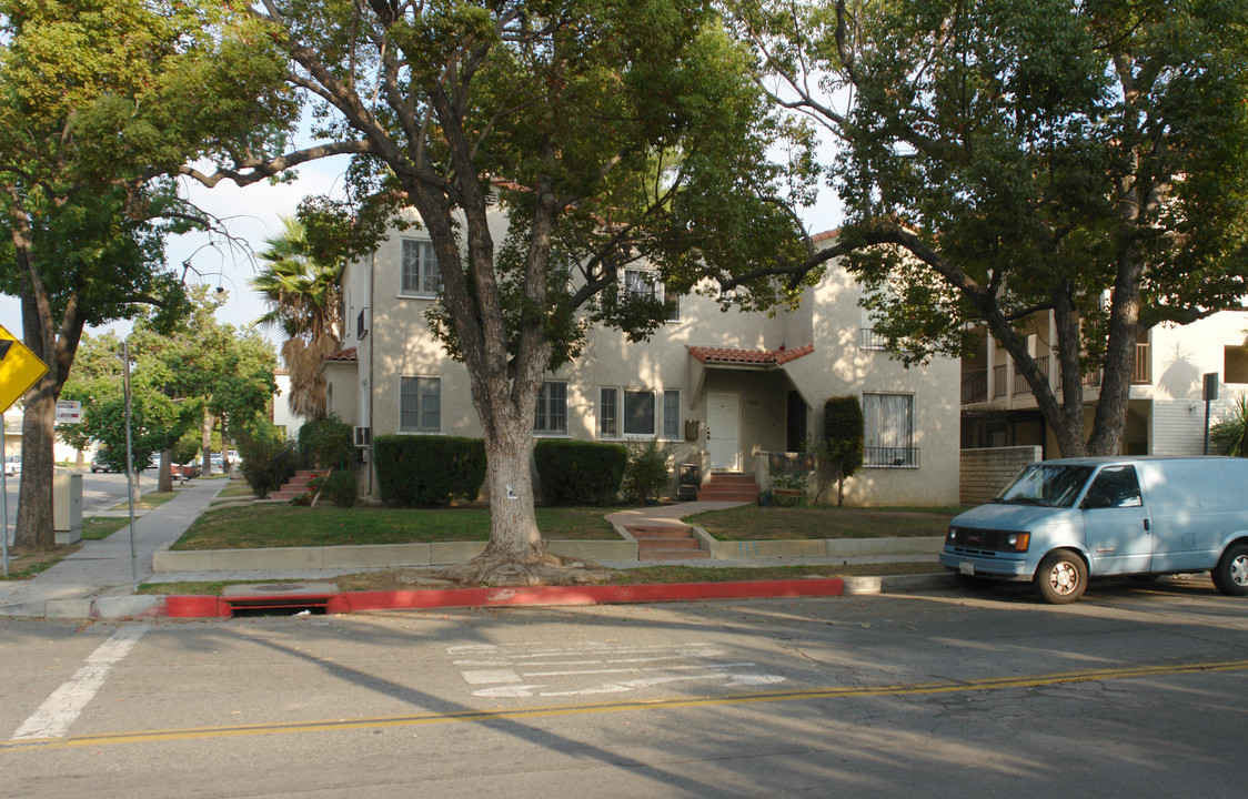 356 W Stocker St in Glendale, CA - Building Photo