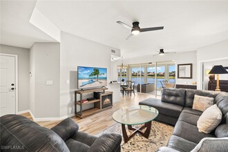 16269 Coco Hammock Way in Ft. Myers, FL - Building Photo - Building Photo