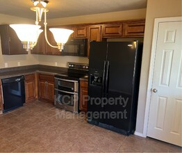 221 Regency Dr in Barling, AR - Building Photo - Building Photo