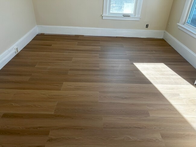 279 Nottingham St, Unit 279 Nottingham St. in Springfield, MA - Foto de edificio - Building Photo