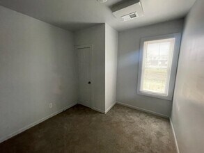 5325 Fischer St in Detroit, MI - Building Photo - Building Photo