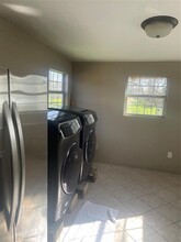 10714 La Crosse St in Houston, TX - Building Photo - Building Photo