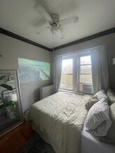 2520 N Sawyer Ave, Unit 3C in Chicago, IL - Foto de edificio - Building Photo