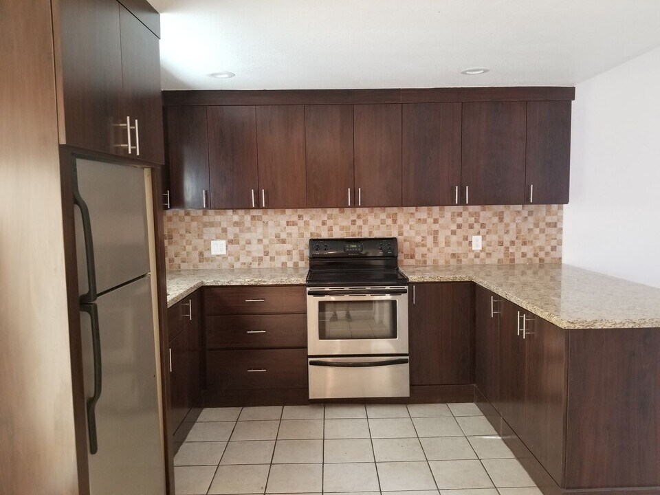 5228 Greene Ln in Las Vegas, NV - Building Photo