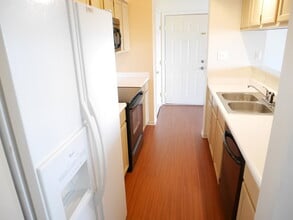 8 Cornerstone Way in Woodlawn, MD - Building Photo - Building Photo